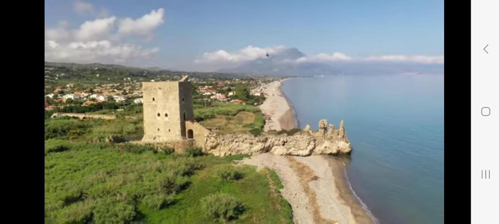 Holiday Homes Campofelice Di Roccella Exterior foto